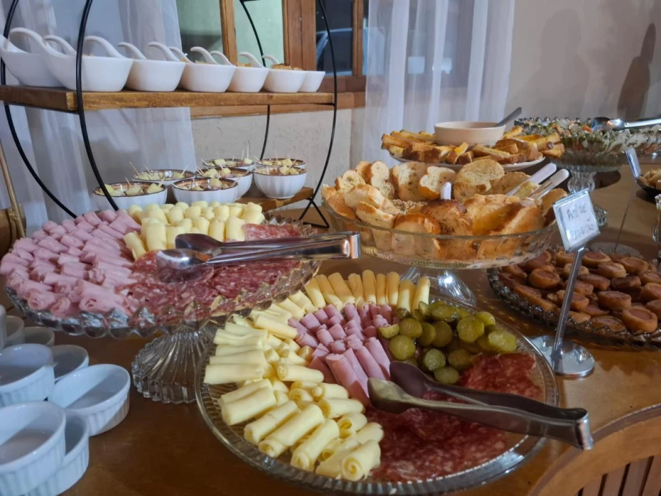 Foto 28:  — Camargos buffet 