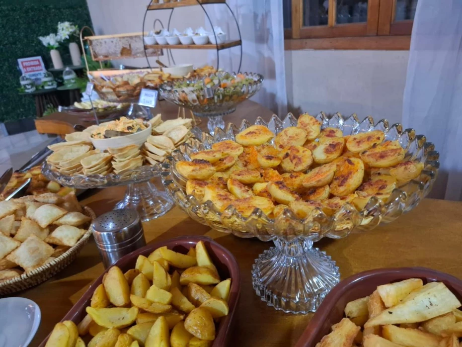 Foto 27:  — Camargos buffet 